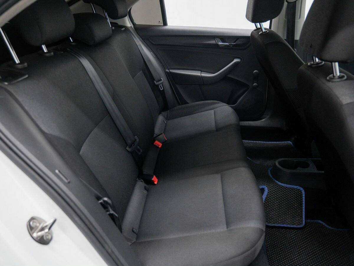 Купить Skoda Rapid, 2017, 157 992 км, фото №13