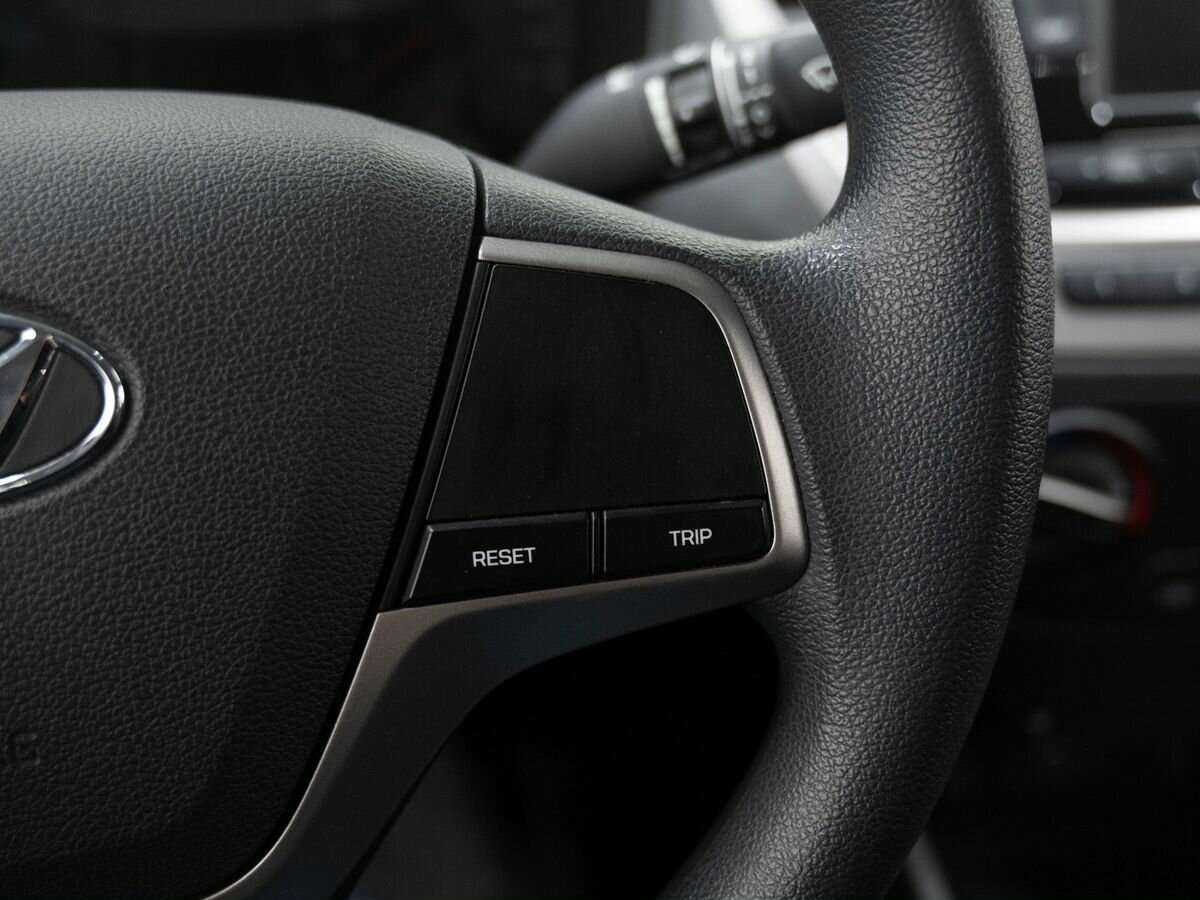 Купить Hyundai Solaris, 2019, 80 311 км, фото №13