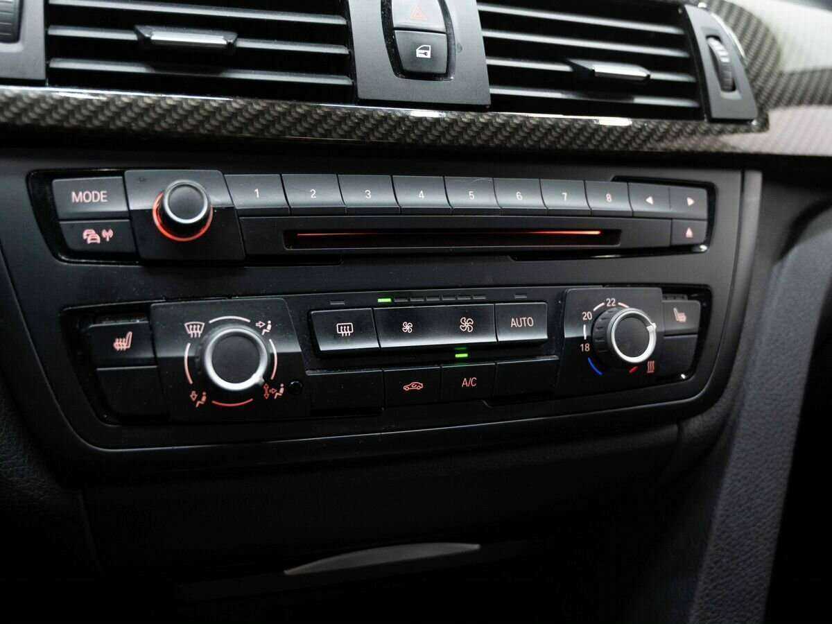 Купить BMW 3 серии 320i, 2014, 204 125 км, фото №21