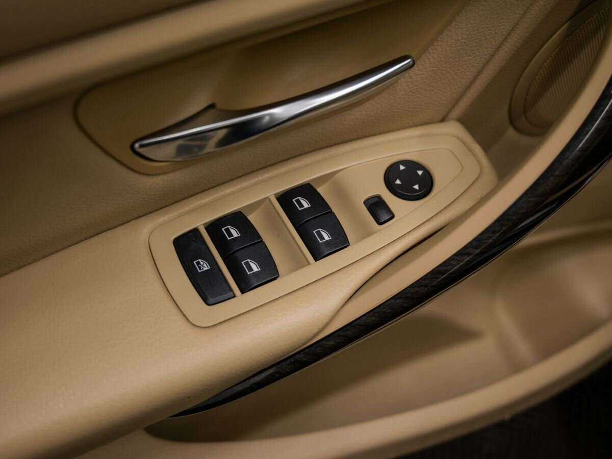 Купить BMW 3 серии 328i, 2012, 180 841 км, фото №11