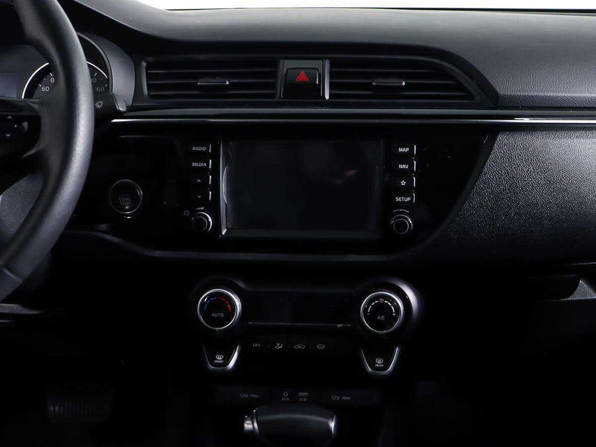 Купить Kia Rio, 2017, 48 173 км, фото №12