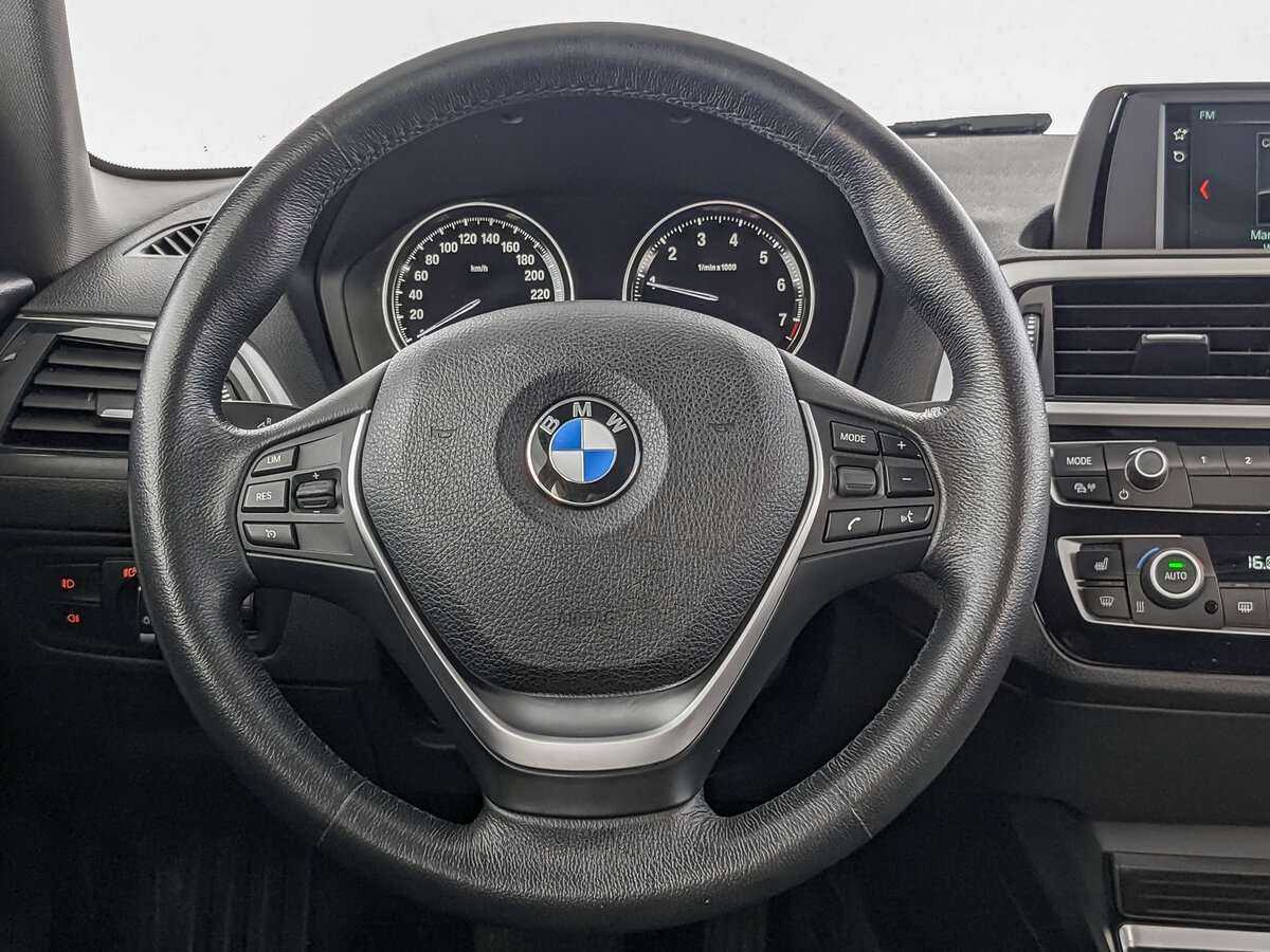 Купить BMW 1 серии 118i, 2017, 72 778 км, фото №17