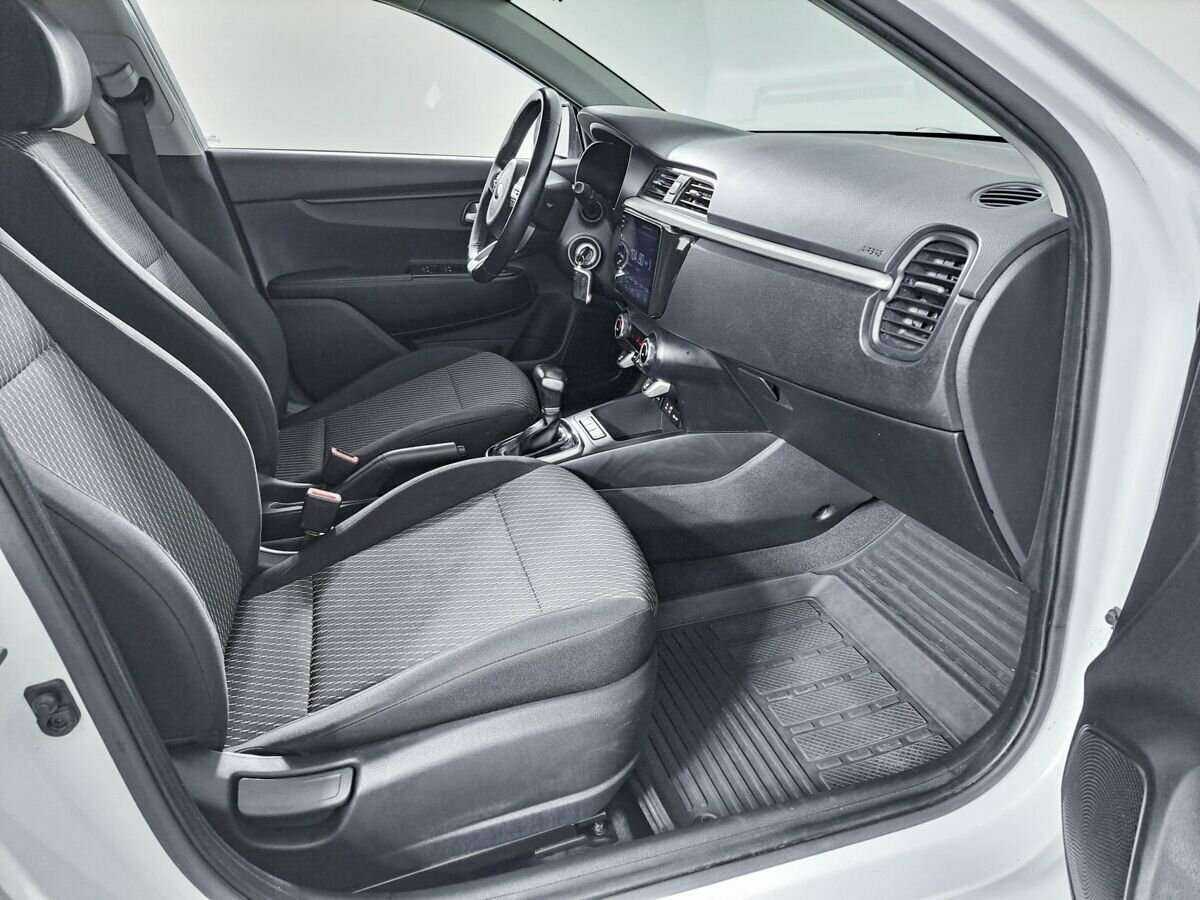 Купить Kia Rio, 2017, 41 636 км, фото №11