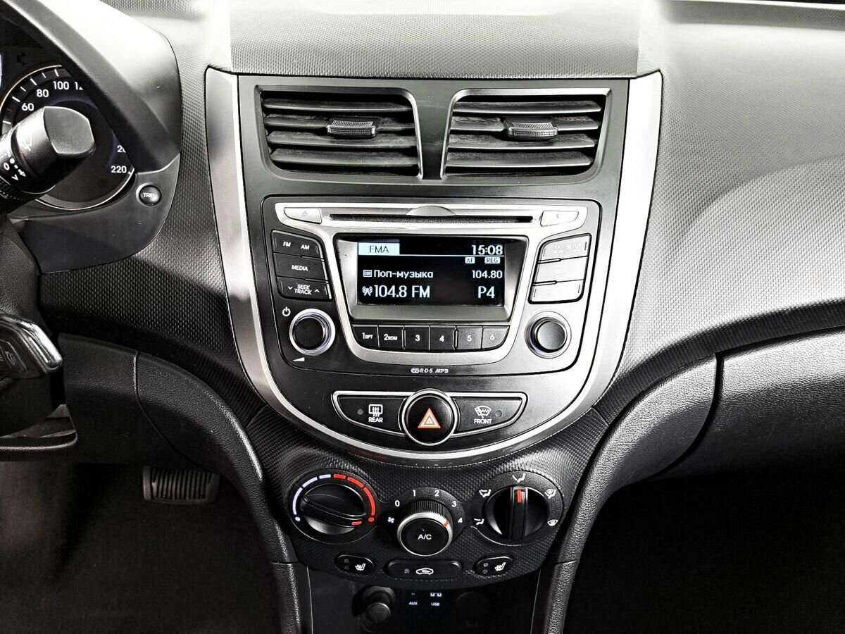 Купить Hyundai Solaris, 2015, 86 340 км, фото №11