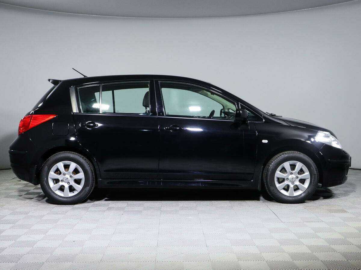 Купить Nissan Tiida, 2012, 70 000 км, фото №4