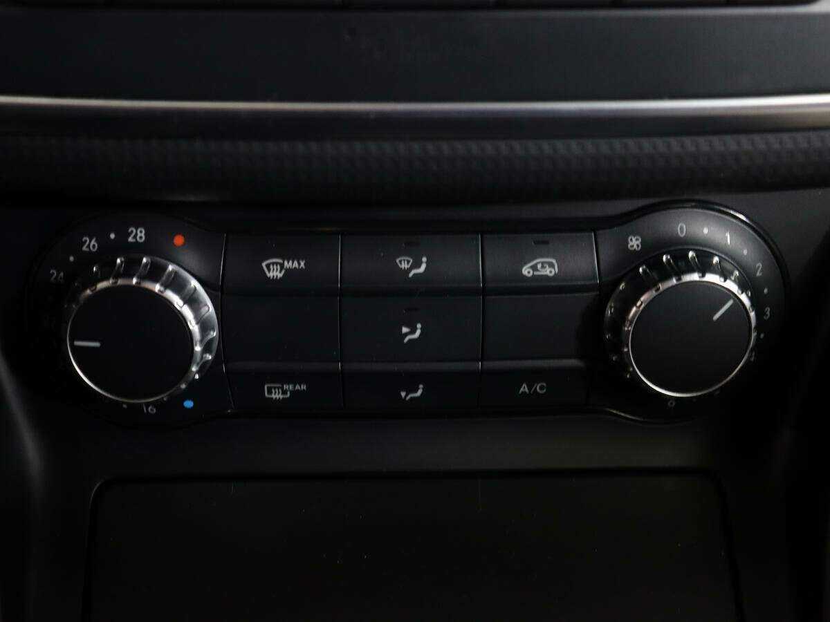 Купить Mercedes-Benz A-Класс 180, 2014, 76 300 км, фото №19