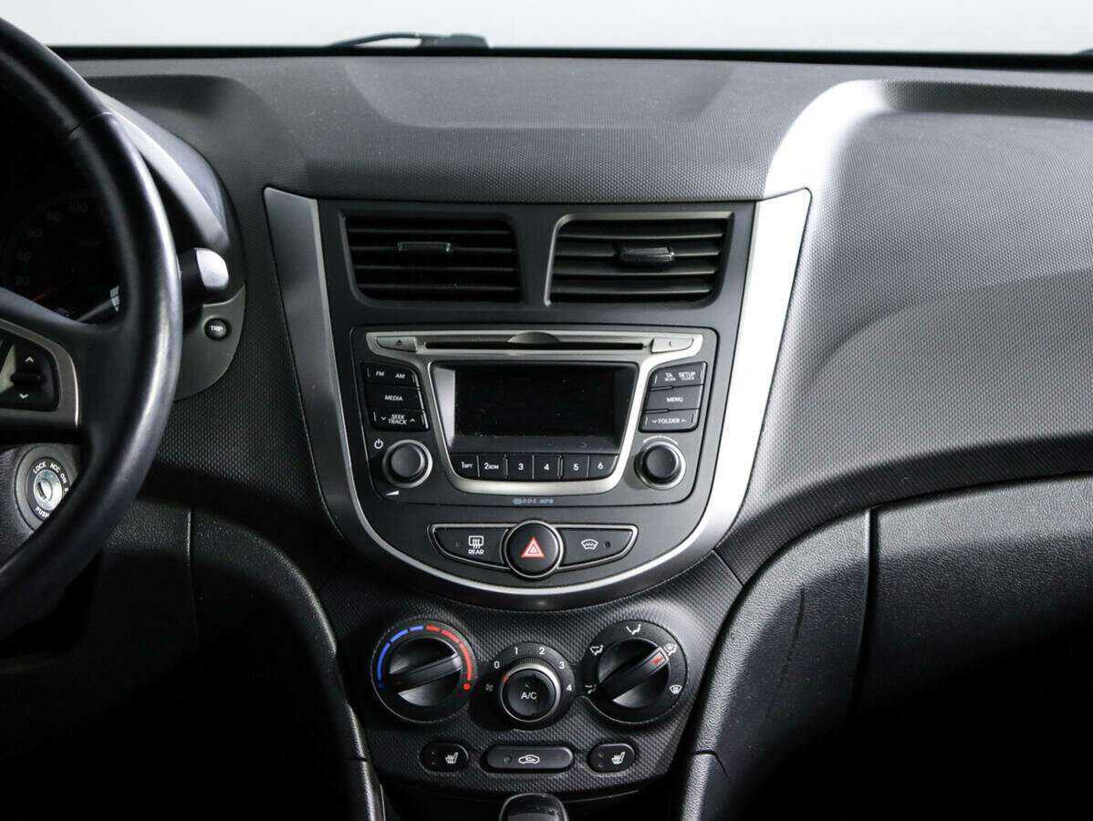 Купить Hyundai Solaris, 2016, 35 950 км, фото №11