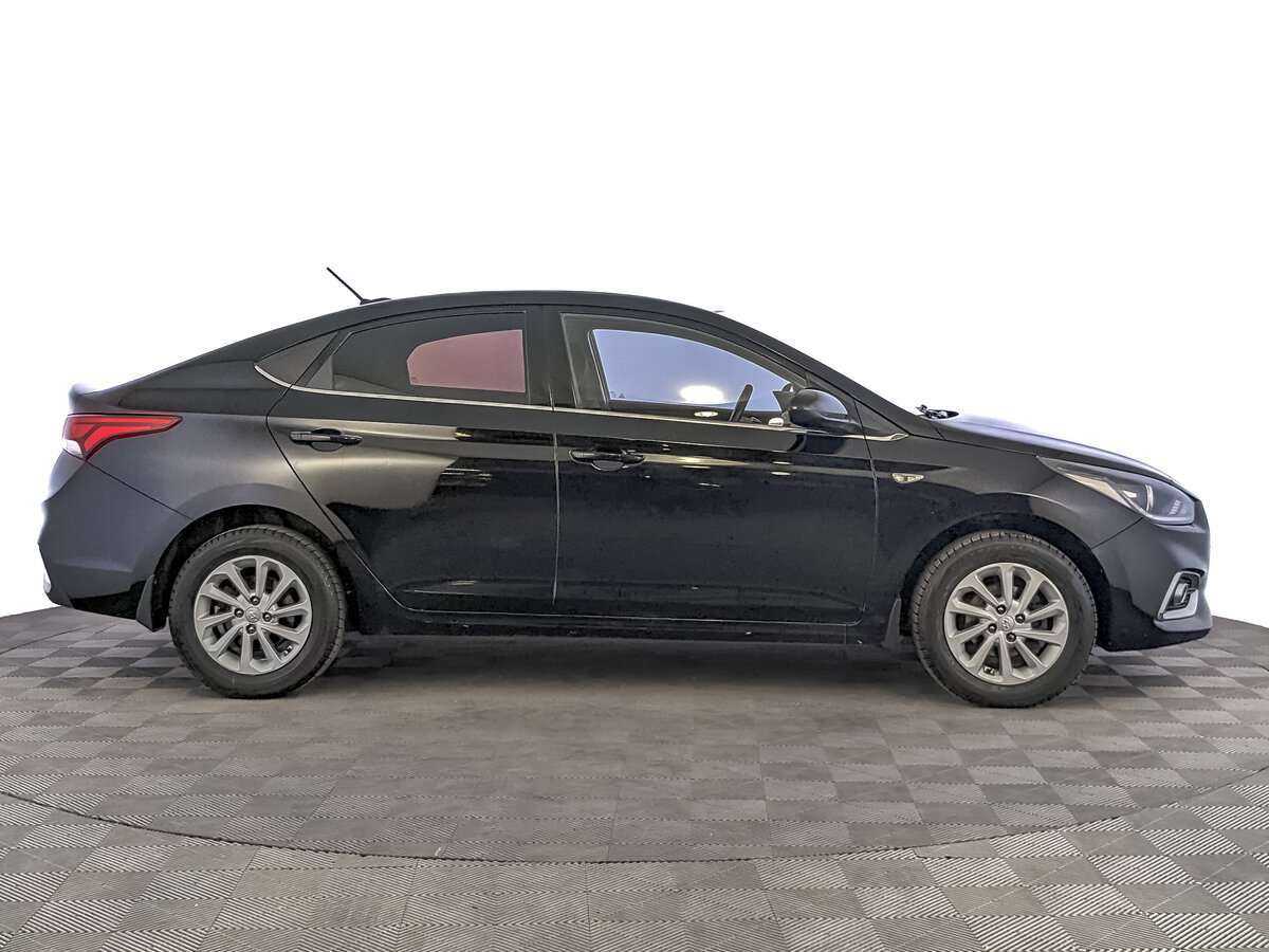 Купить Hyundai Solaris, 2019, 80 271 км, фото №4