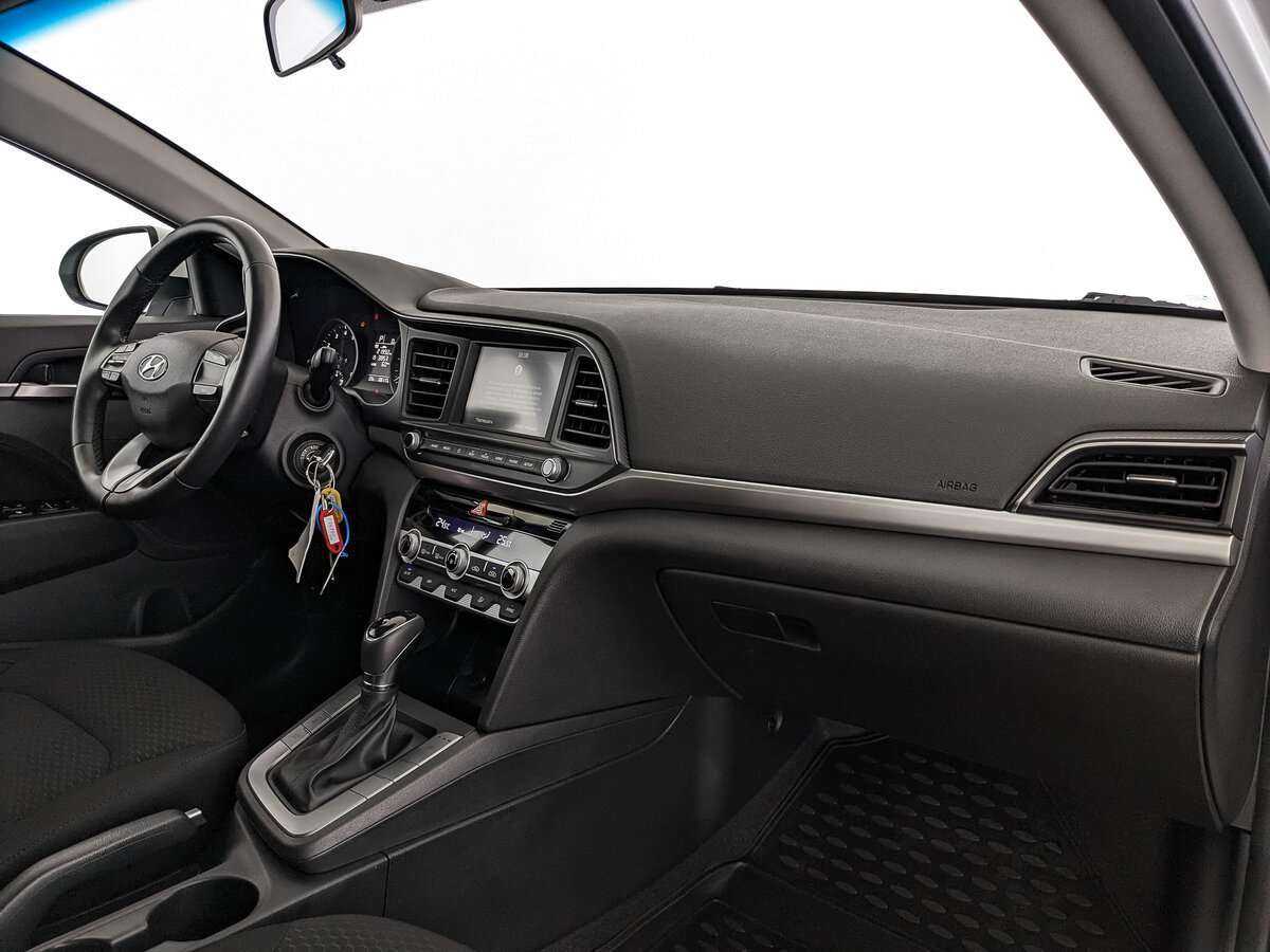 Купить Hyundai Elantra, 2020, 68 111 км, фото №13