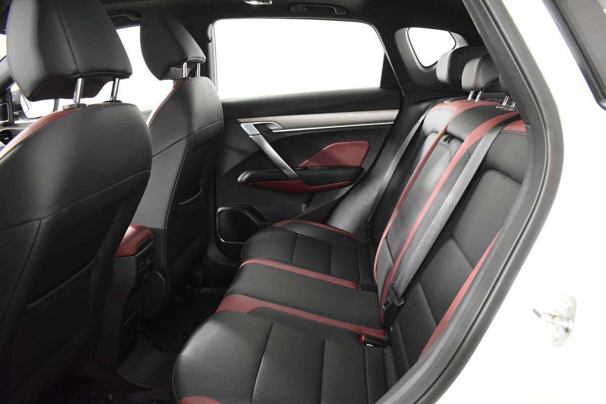 Купить Geely Coolray, 2023, 11 015 км, фото №9