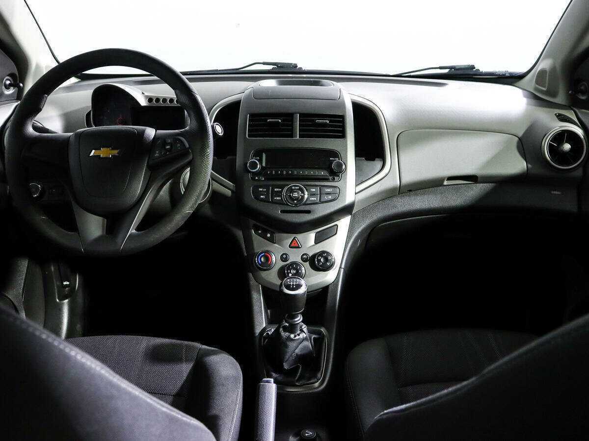 Купить Chevrolet Aveo, 2012, 124 188 км, фото №10