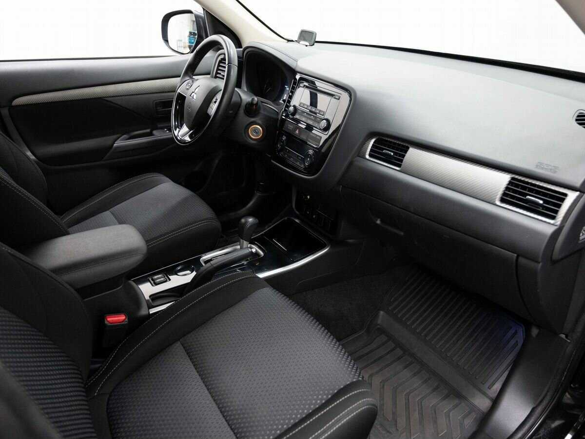 Купить Mitsubishi Outlander, 2018, 75 000 км, фото №11
