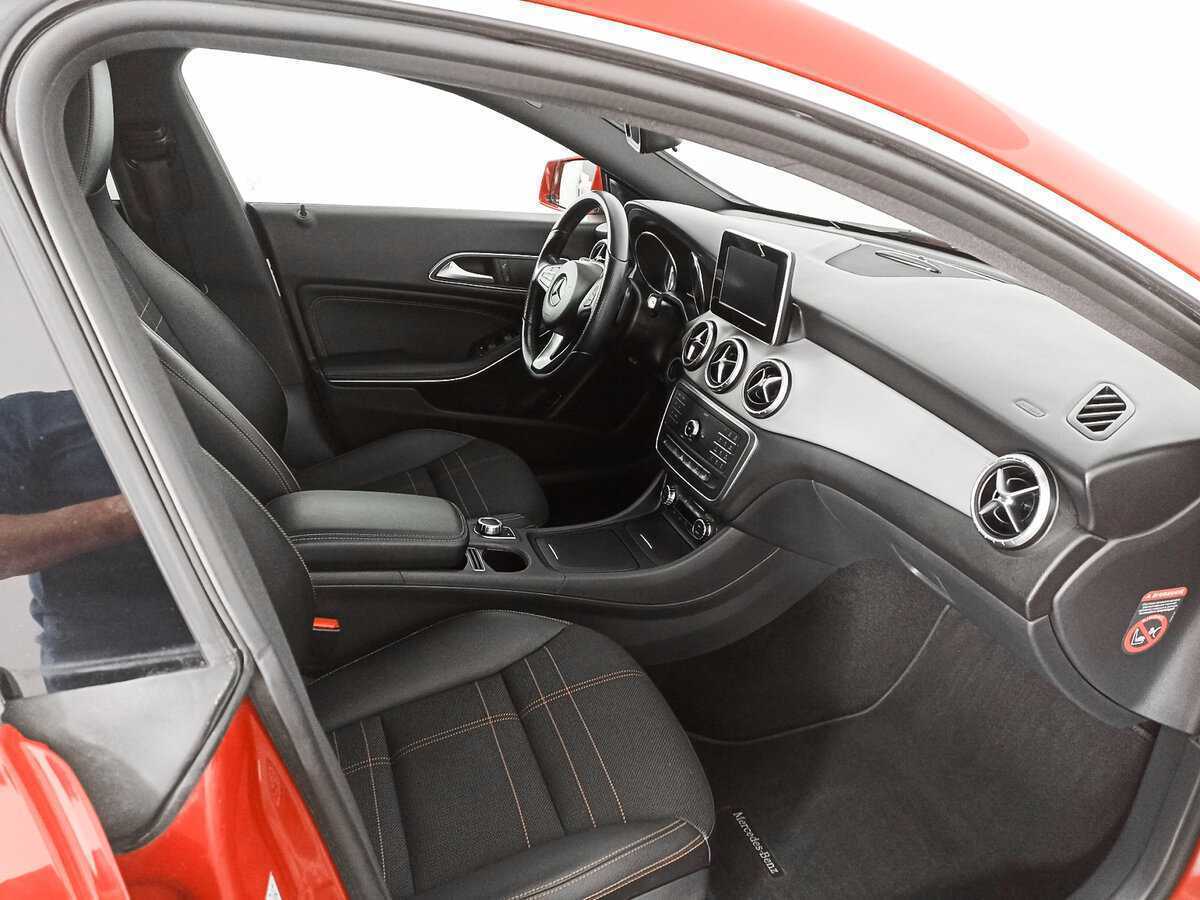 Купить Mercedes-Benz CLA 200, 2015, 112 253 км, фото №9