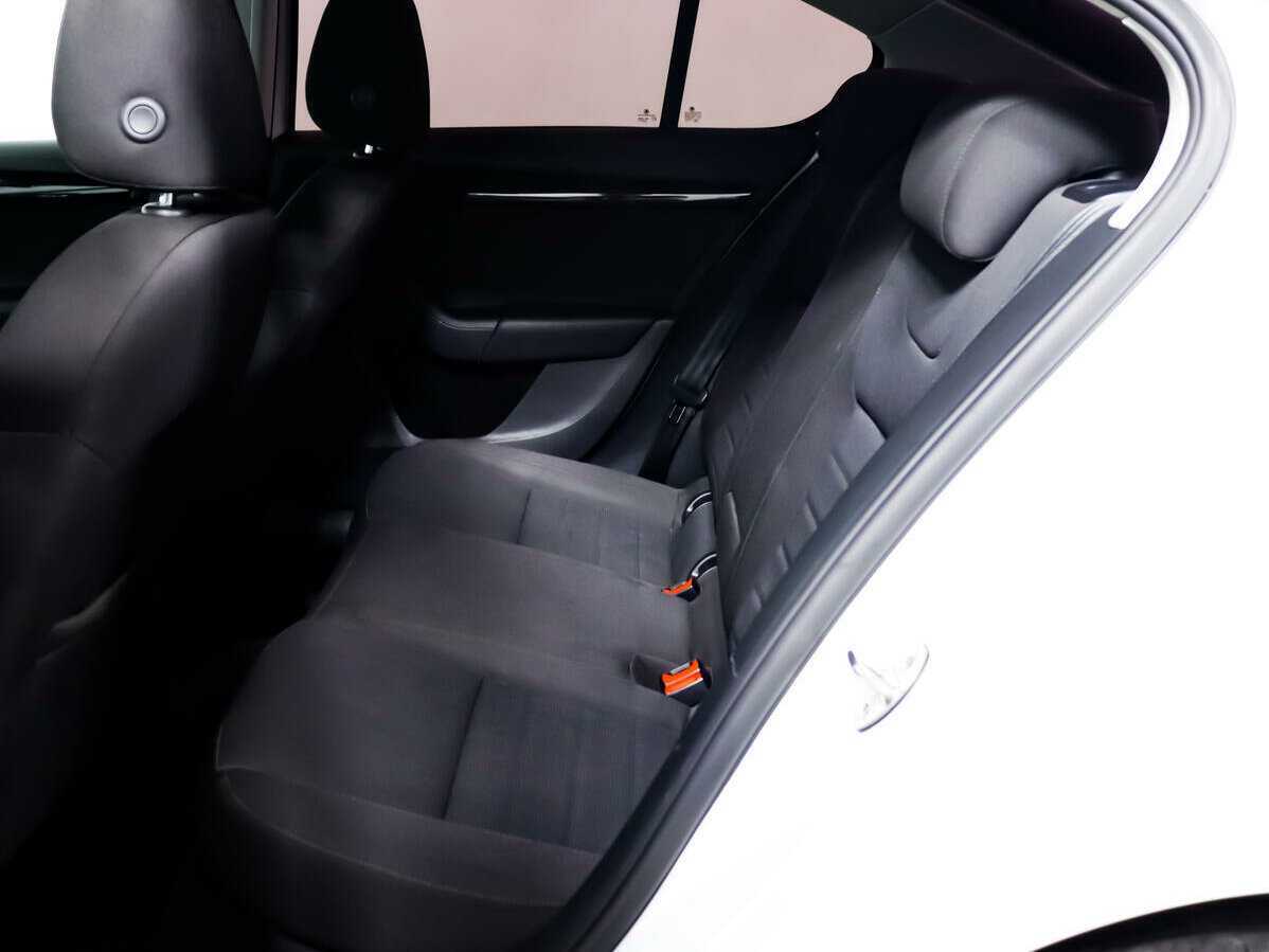 Купить Skoda Octavia, 2016, 242 236 км, фото №12