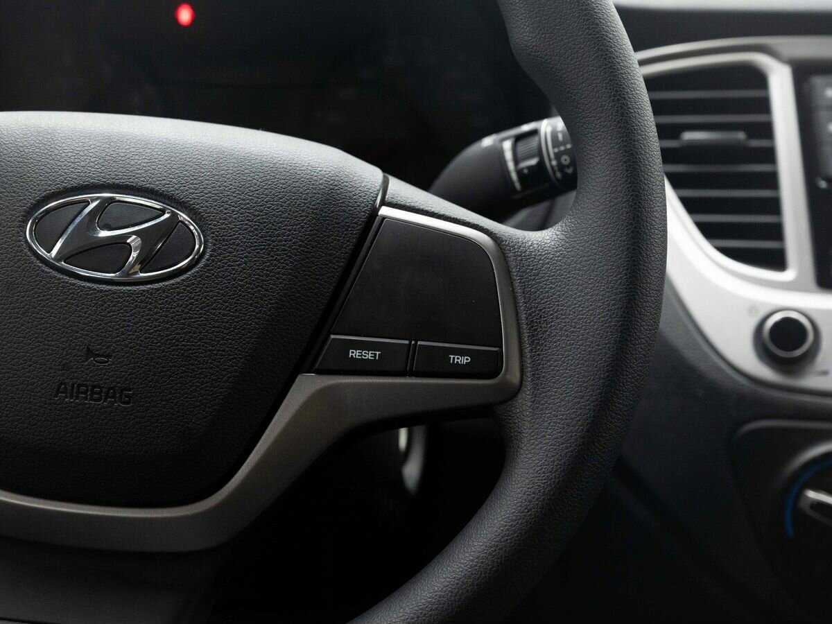 Купить Hyundai Solaris, 2019, 36 124 км, фото №16