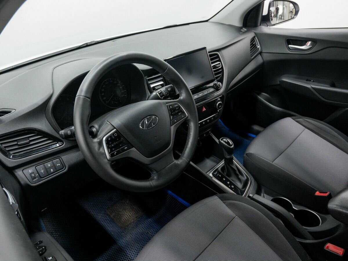 Купить Hyundai Solaris, 2021, 118 318 км, фото №13