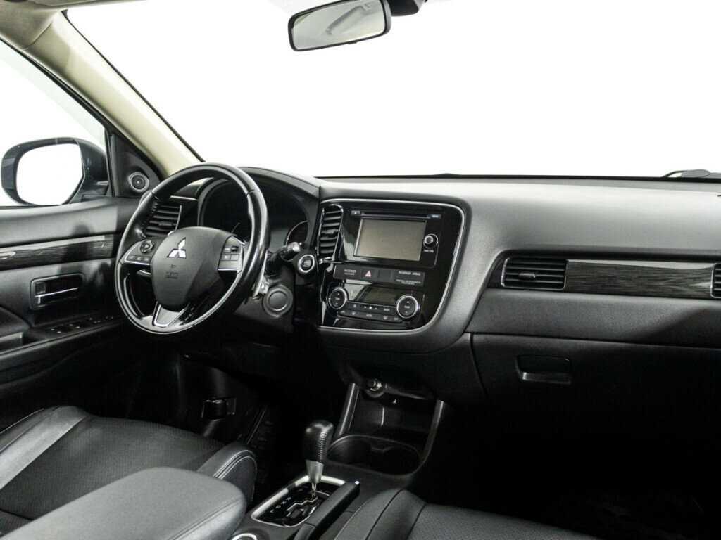 Купить Mitsubishi Outlander, 2016, 65 641 км, фото №9