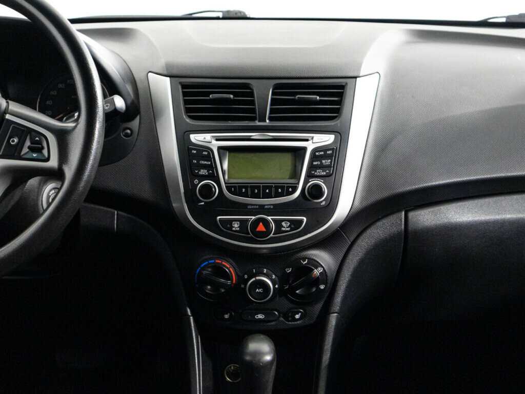 Купить Hyundai Solaris, 2013, 188 971 км, фото №14