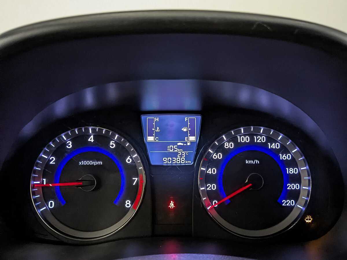 Купить Hyundai Solaris, 2015, 90 379 км, фото №14