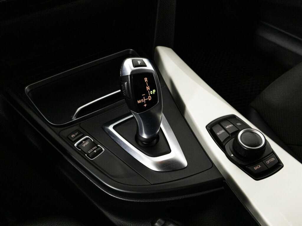 Купить BMW 3 серии 320i, 2016, 172 000 км, фото №16