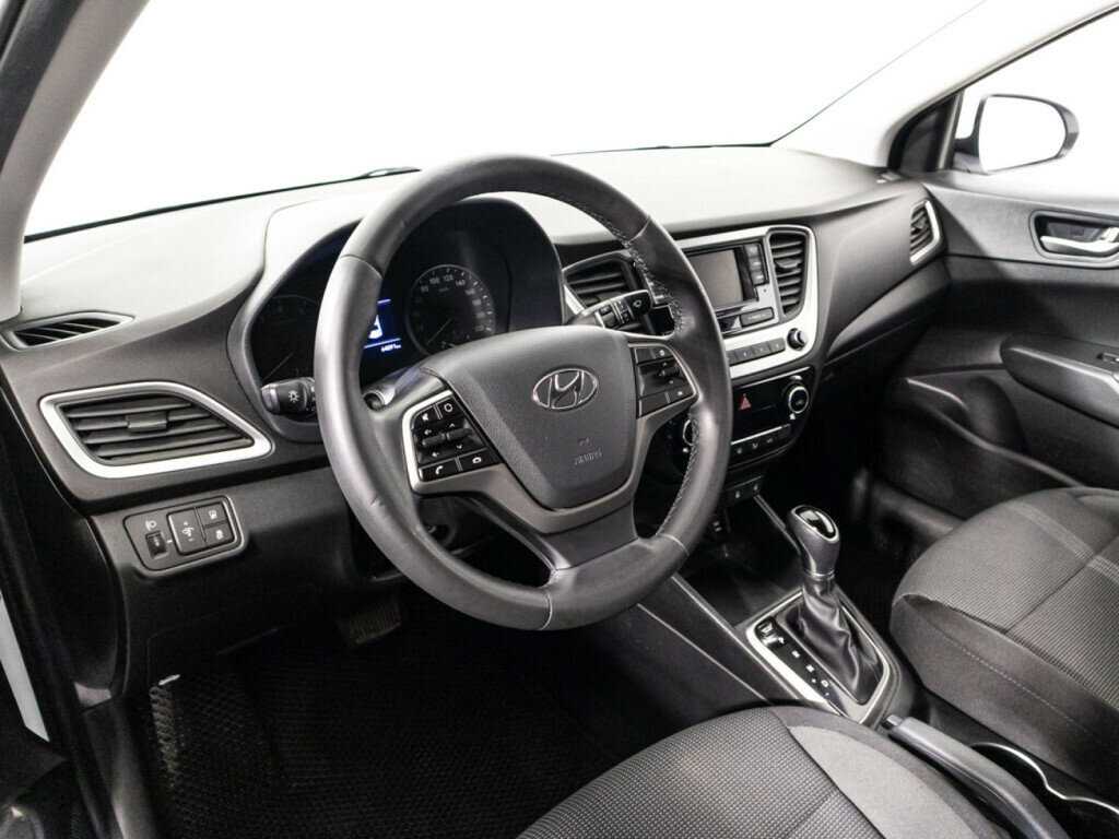 Купить Hyundai Solaris, 2017, 64 830 км, фото №11