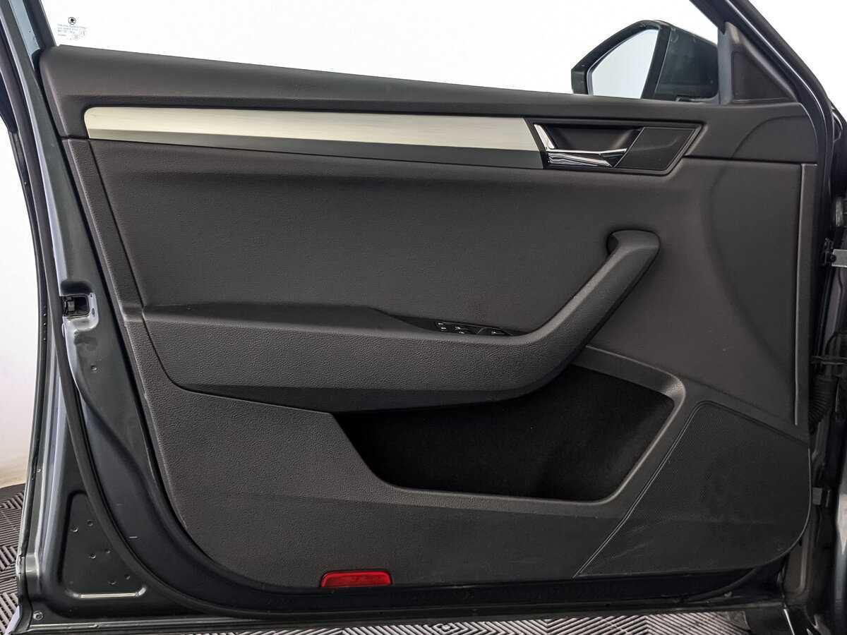 Купить Skoda Superb, 2019, 155 899 км, фото №19