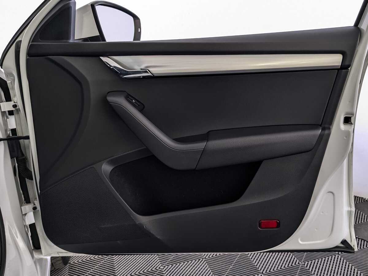 Купить Skoda Octavia, 2017, 66 246 км, фото №23