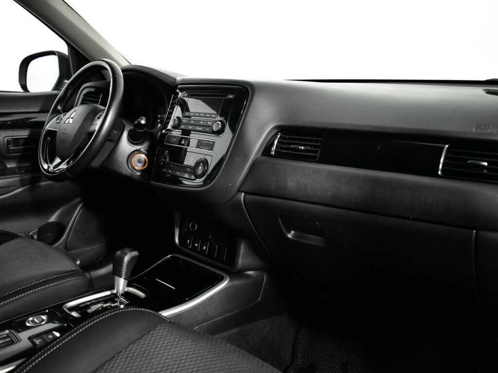Купить Mitsubishi Outlander, 2019, 238 000 км, фото №9