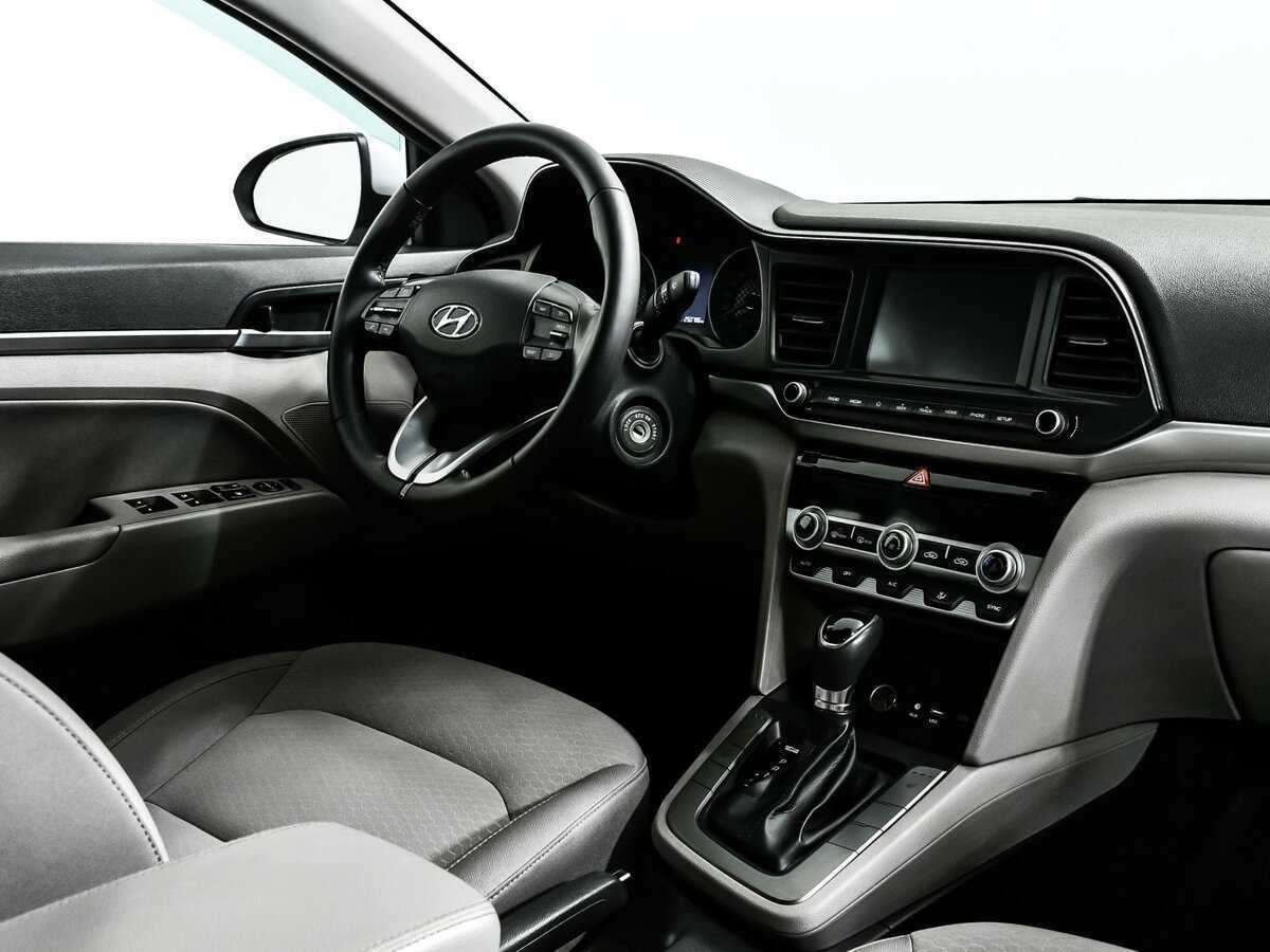 Купить Hyundai Elantra, 2020, 250 786 км, фото №9