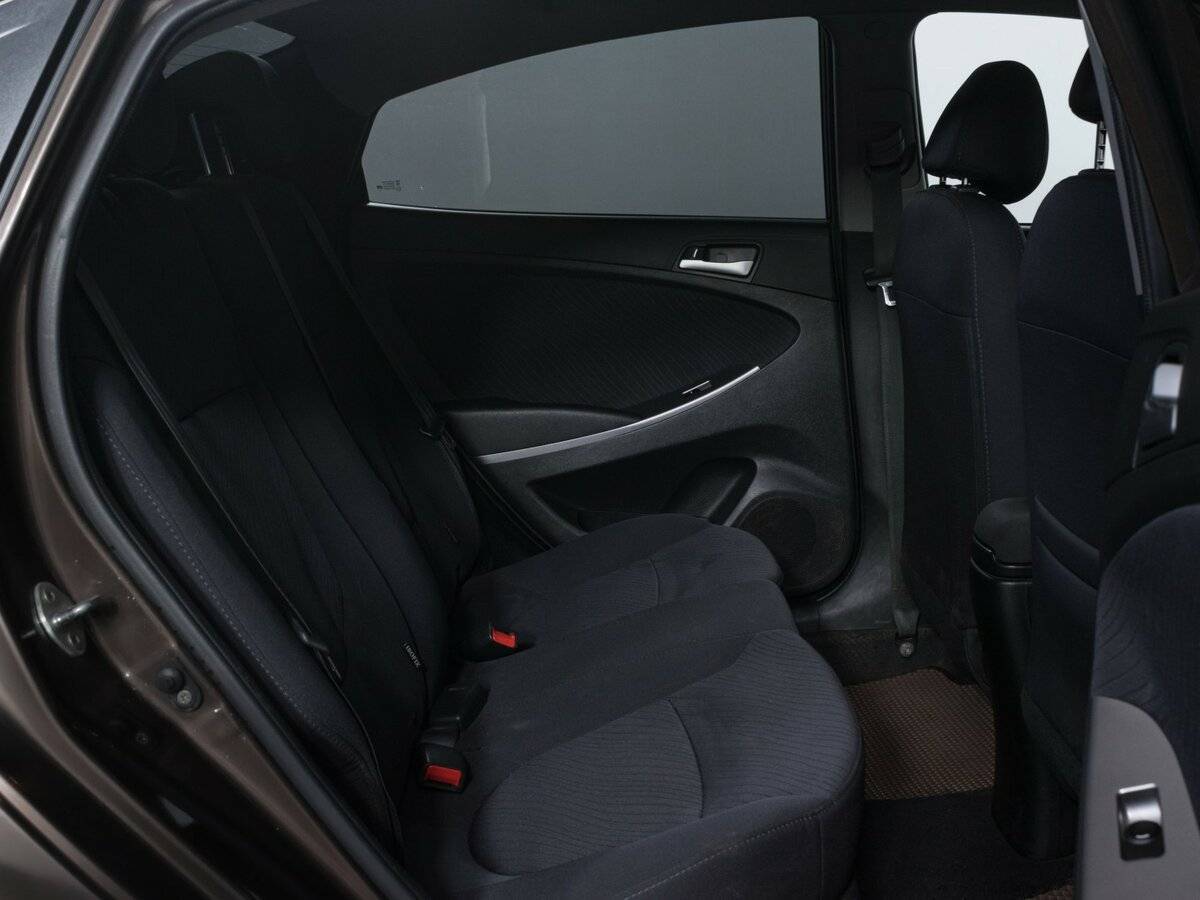 Купить Hyundai Solaris, 2014, 201 121 км, фото №10