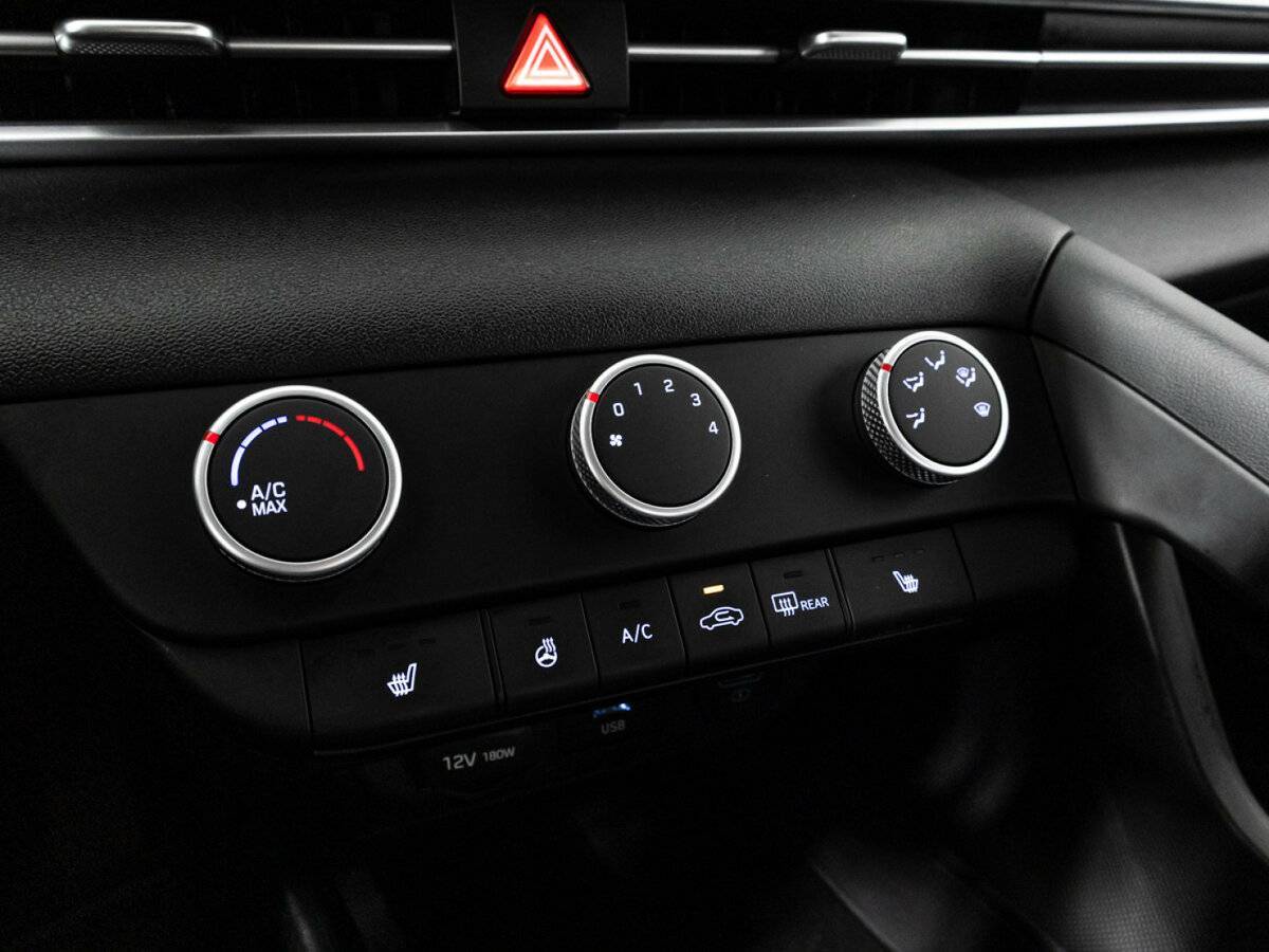 Купить Hyundai Elantra, 2021, 44 371 км, фото №17