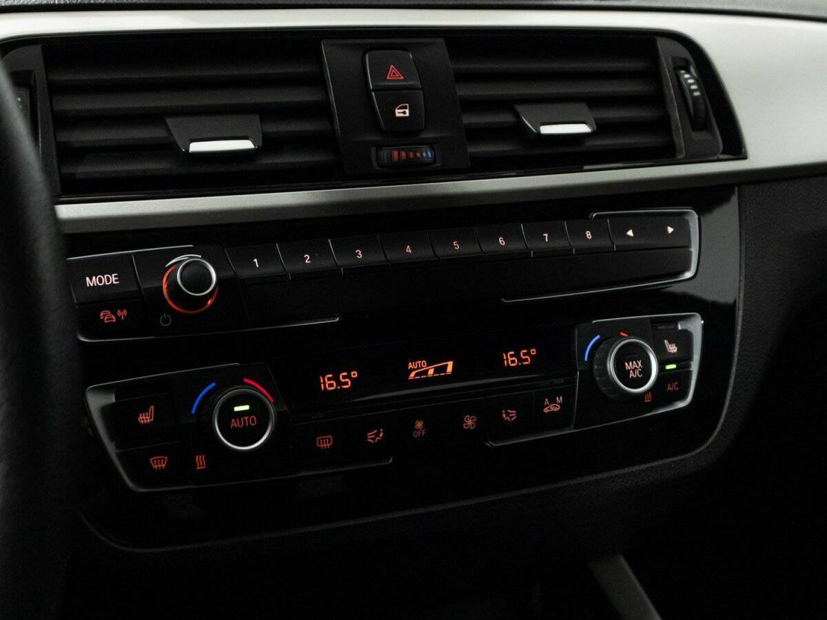 Купить BMW 1 серии 118i, 2018, 108 849 км, фото №18